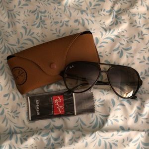 NWT Brown Gradient Ray-Ban